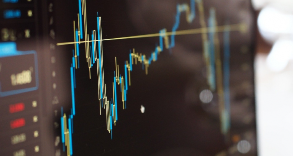 Indicadores contraditórios, retoma não sustentada