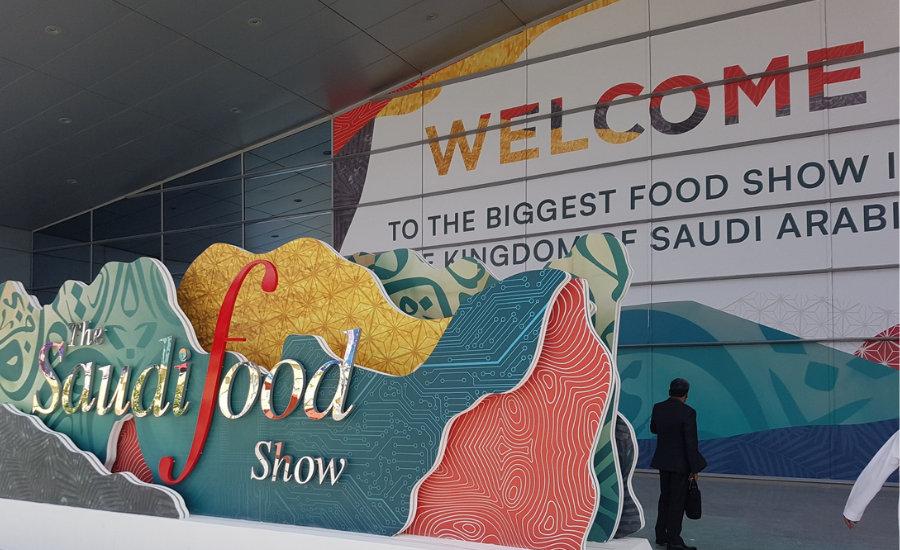 Na Arábia Saudita com setor alimentar e de bebidas