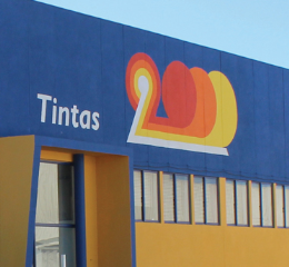 Pintar é com as Tintas 2000, desde 1980