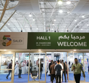 Em Riade, com empresas do setor de construção